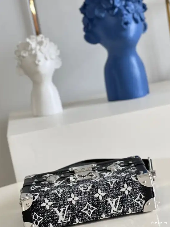 First bag ru LOUIS VUITTON MALLE PETITE 0616